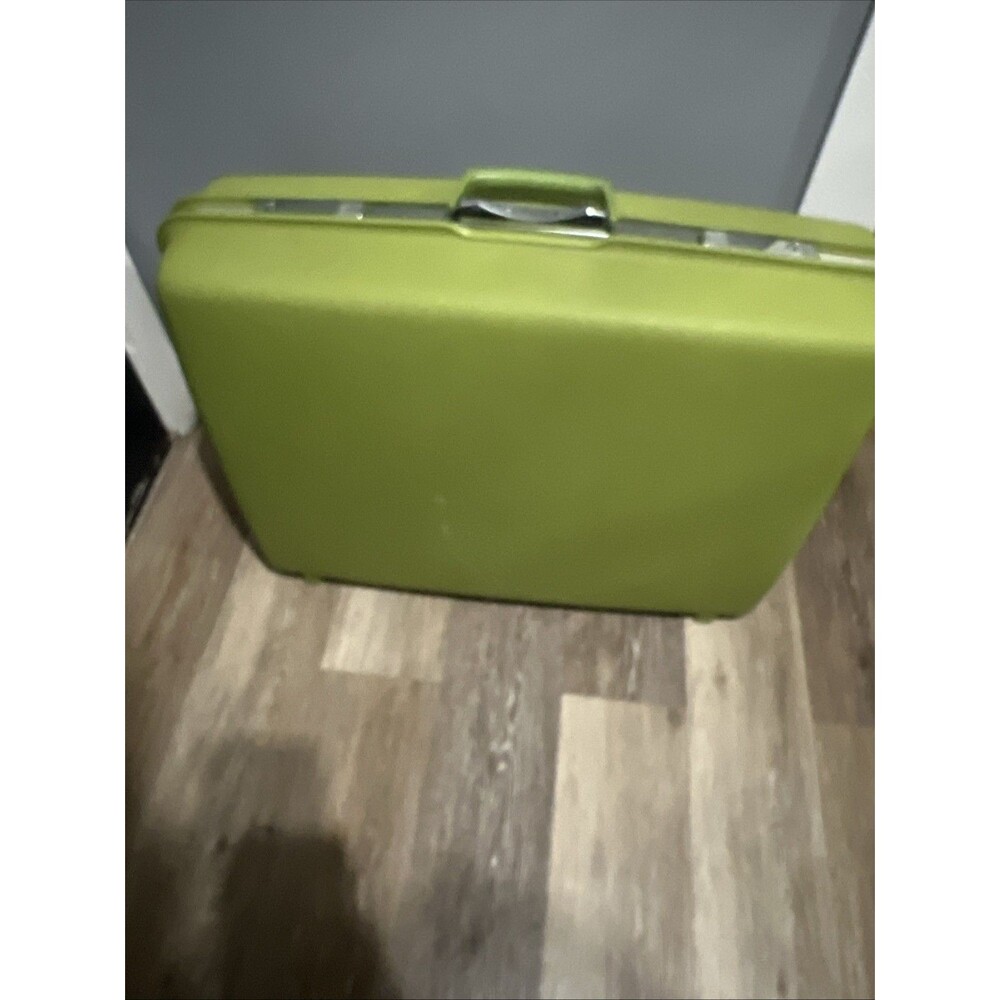 Vintage ︱Samsonite ︱Lime Green︱Avocado︱25"︱Hardshell